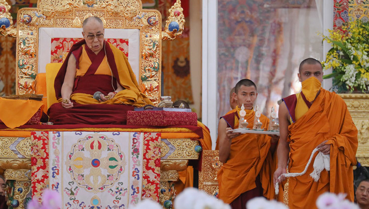 Su Santidad el Dalái Lama en el primer día de la Iniciación de Kalachakra, Entrada en el Mandala, en Bodhgaya, Bihar, India, el 11 de enero de 2017. Photo/Ven Lobsang Kunga/OHHDL 