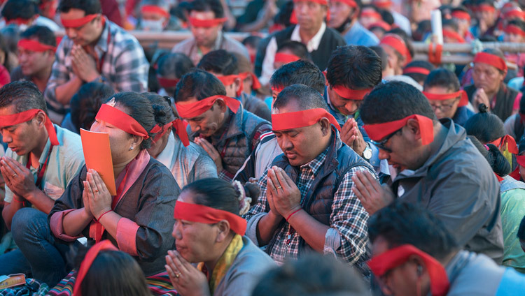 Algunas de las más de 200.000 personas que asistieron a la Iniciación de Kalachakra en Bodhgaya, Bihar, India, el 11 de enero de 2017. Foto/Tenzin Choejor/OHHDL 