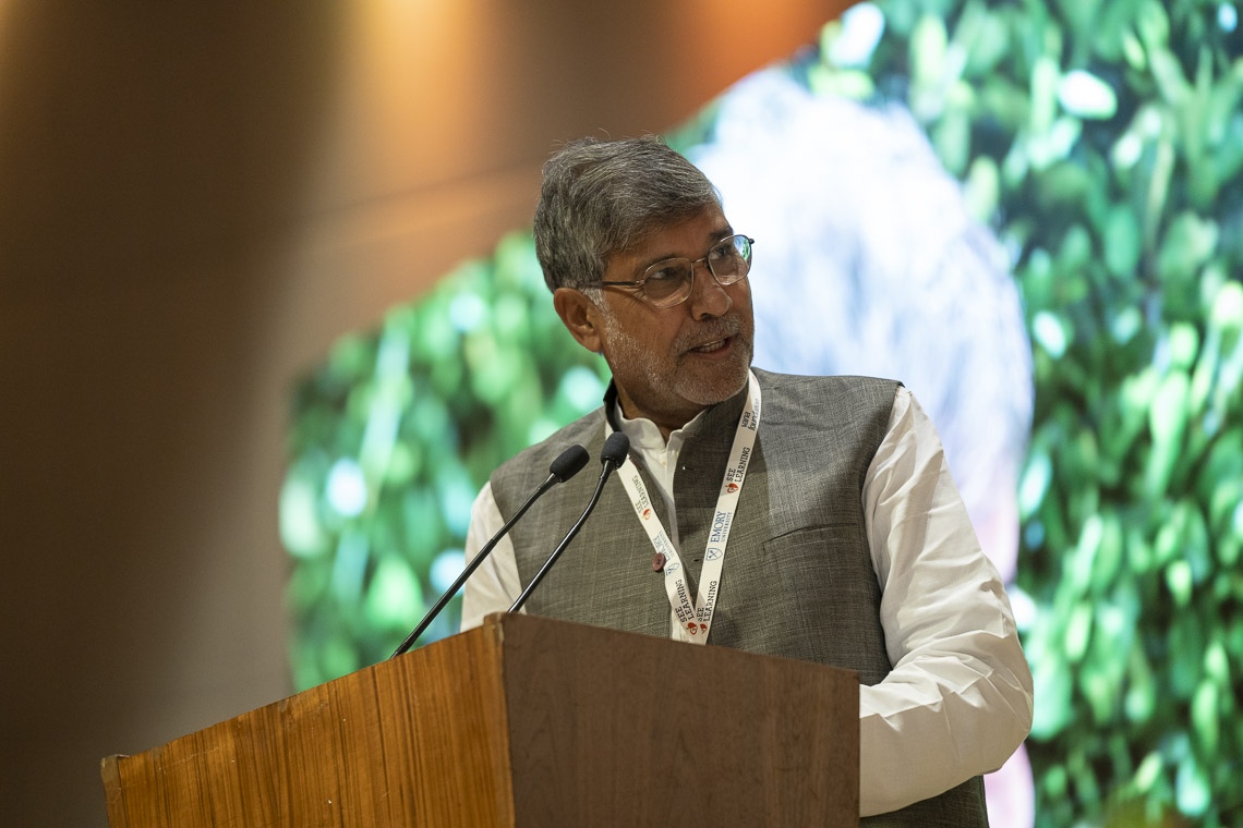 Kailash Satyarthi, Premio Nobel de la Paz, hablando en el lanzamiento global de SEE Learning en Nueva Delhi, India, el 5 de abril de 2019. Foto de Tenzin Choejor