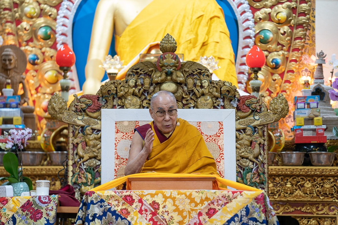Su Santidad el Dalái Lama explicando el significado del «Sutra del Corazón» en el segundo día de enseñanzas en el Templo Principal Tibetano en Dharamsala, HP, India el 5 de noviembre de 2019. Foto de Ven Tenzin Jamphel