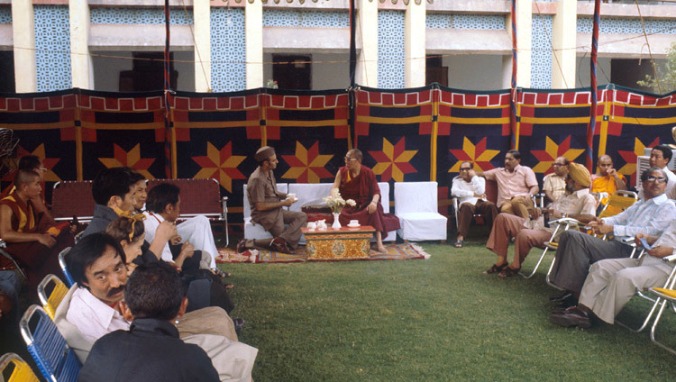 Su Santidad el Dalái Lama en Delhi, India en junio de 1979.