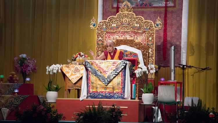 Su Santidad el Dalái Lama dirigiéndose a la audiencia en la celebración del 50º aniversario del Tibet Institute Rikon en Winterthur, Suiza, el 22 de septiembre de 2018. Foto de Manuel Bauer