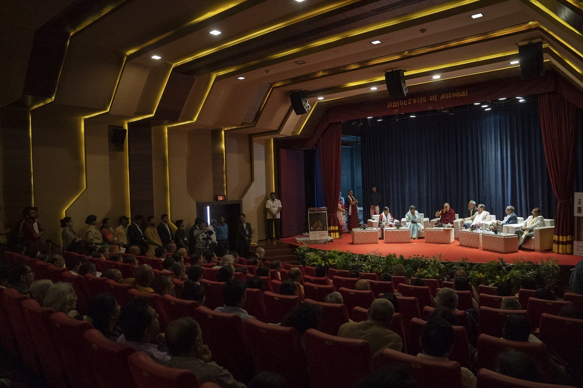 Una vista del Auditorio de Tecnología Verde de la Universidad de Mumbai durante la sesión inaugural de la Conferencia sobre el Concepto de «maitri» o «metta» en Budismo en la Universidad de Mumbai en Mumbai, India el 12 de diciembre de 2018. Foto de Lobsang Tsering