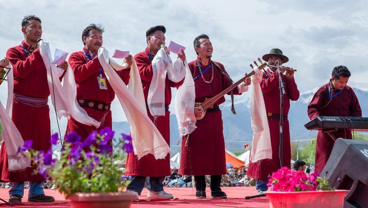 Celebración del nonagésimo primer cumpleaños de Su Santidad el Dalái Lama