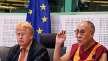 Su Santidad el Dalái Lama visita el Parlamento Europeo y el Consejo de Europa en Estrasburgo