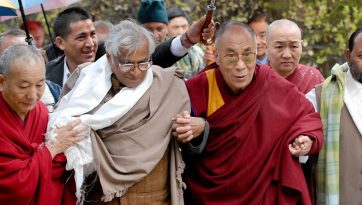 Condolencias por la muerte de George Fernandes