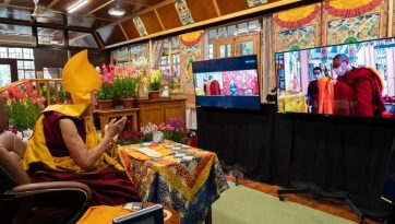 Alabanza a los 17 Maestros de Nalanda