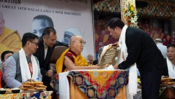 Celebración del 90.º cumpleaños de Su Santidad el Dalái Lama y del Año de la Compasión.