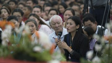 Encuentro con tibetanos y gente de la región del Himalaya