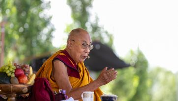  Visita a la Aldea Infantil Tibetana de Choglamsar