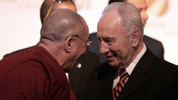 Su Santidad el Dalái Lama expresa su pesar por el fallecimiento de Shimon Peres