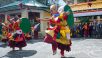 Larga ceremonia de ofrendas de LIfe - Dharamsala, HP, India