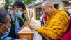 Primer día de las enseñanzas de Su Santidad para los jóvenes tibetanos