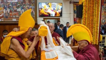 Discurso durante la ceremonia de ofrenda de oraciones por la larga vida